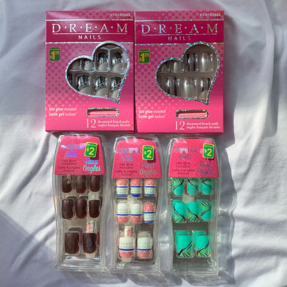 (FWP) 5 sets of Dream Nails Assorted Press-On Nails